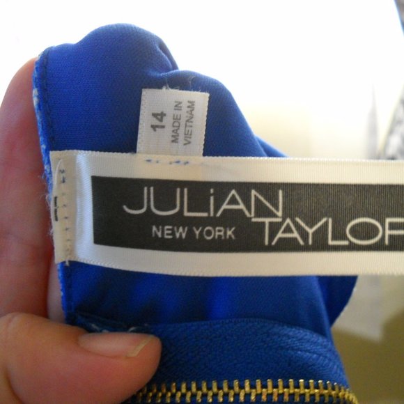 Dress - Picture 4 of 4